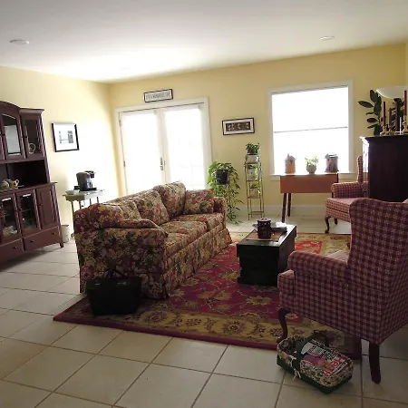 Button Bay Bed And Breakfast-3